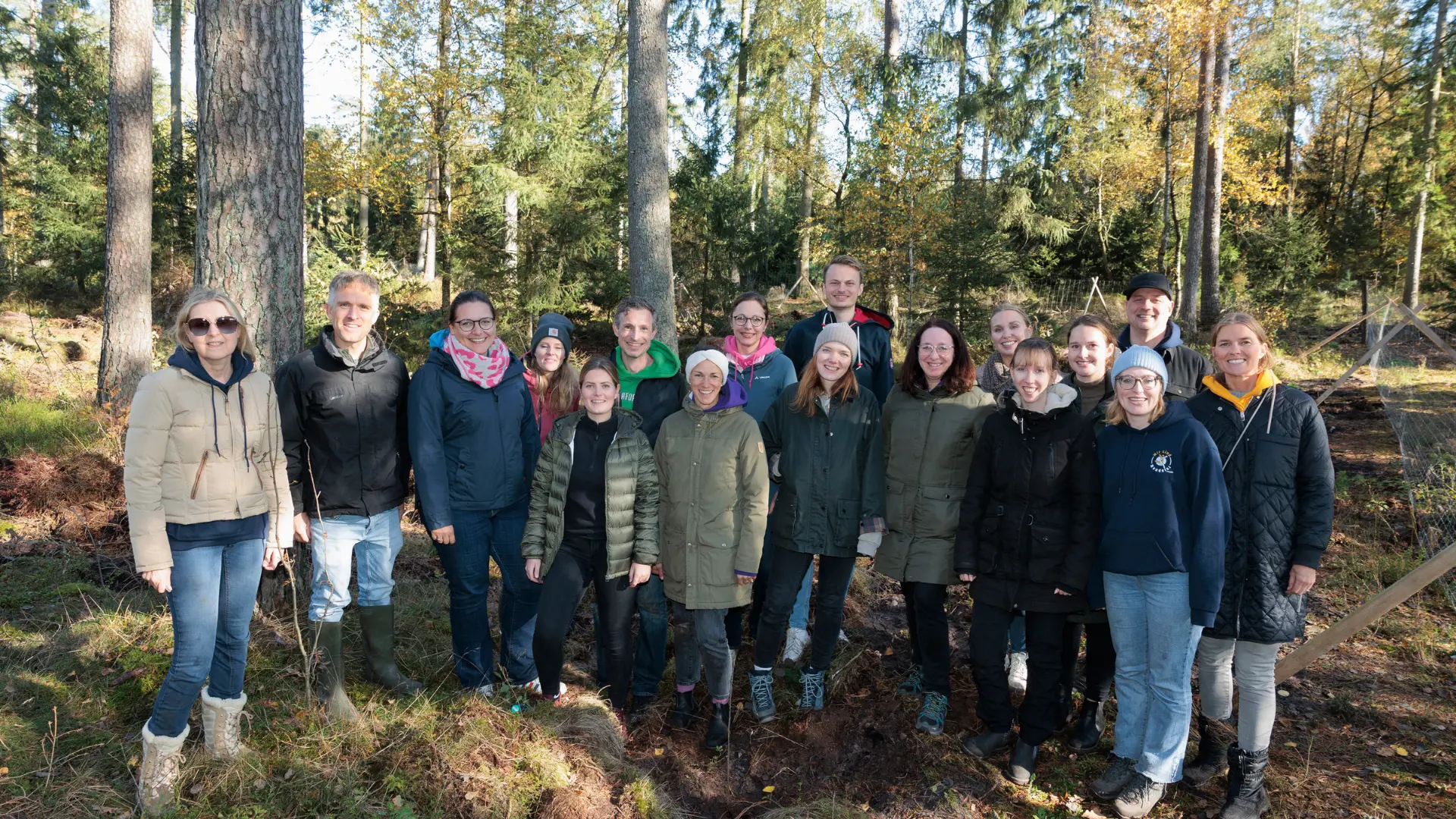 AnyConv.com__49 Teambuidling im Wald